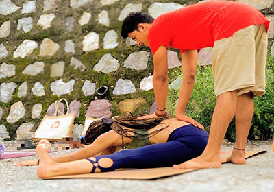 hatha-ashtanga-yoga-class